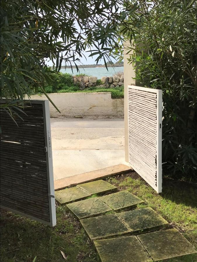 Casa Sugli Scogli Vila Fontane Bianche Exterior foto